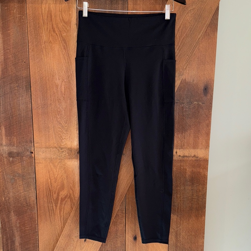 Marika Black Leggings with side pockets